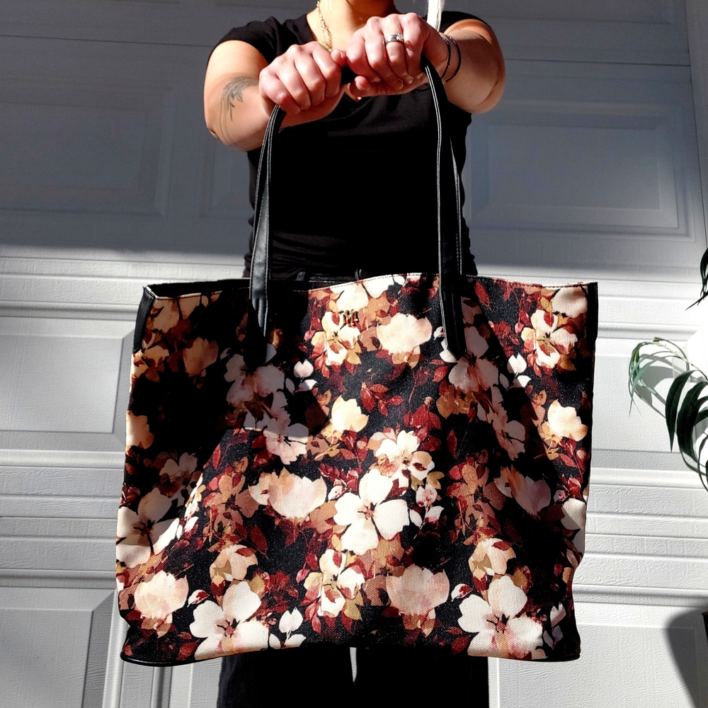 Chic Floral Tote Bag - Black and Brown